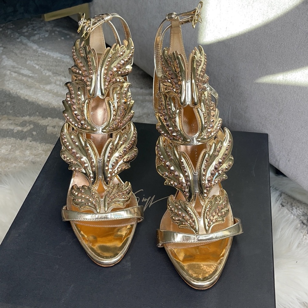 Giuseppe Zanotti Coline Rose Gold Embellished Wing Heels Size 39.5 - Picture 6 of 9